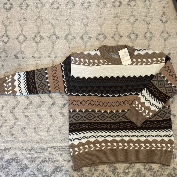 Simpleflavor Sweater - Picture 4 of 4